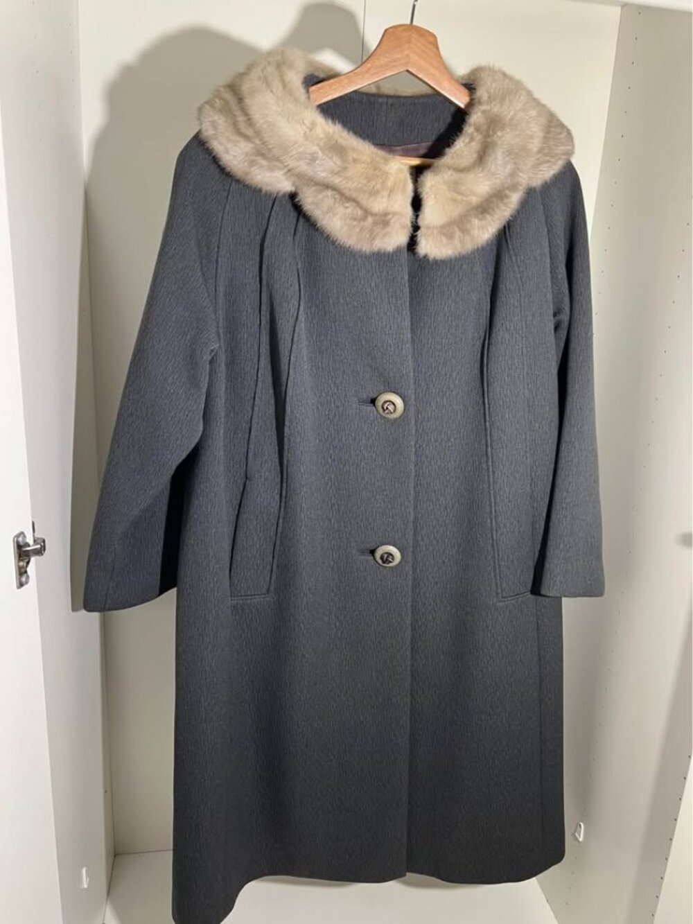 Vintage 1960s ILGWU Union Made Gray Wool Coat w/ Fur Collar & Chunky Mod Buttons